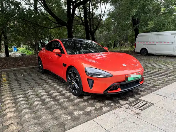 Xiaomi SU7 2025