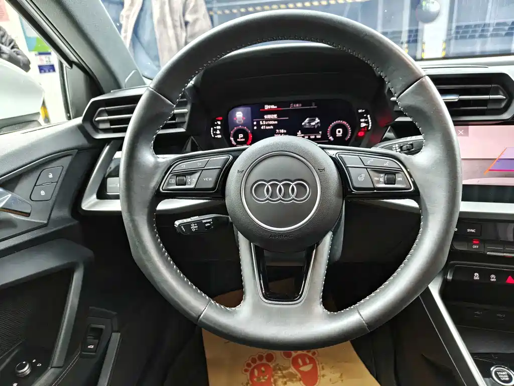 Audi A3 2021 — фото 12