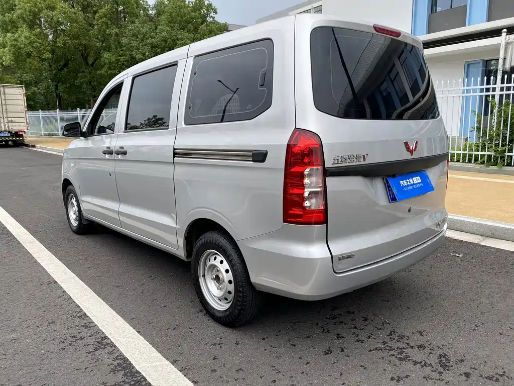 Wuling Hongguang V 2023 — фото 16