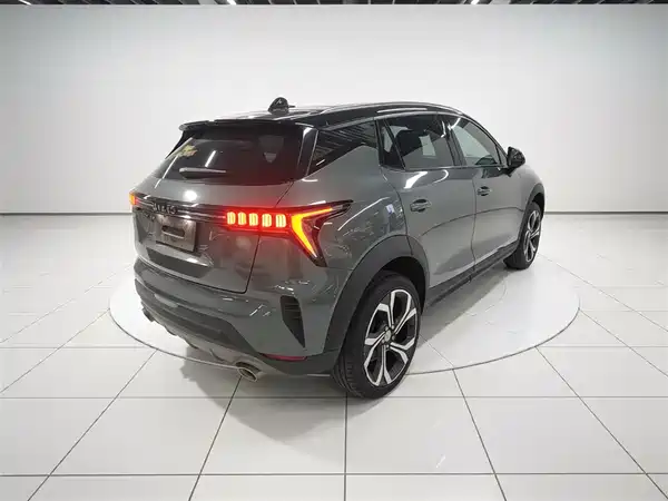 Lynk & Co 06 2023