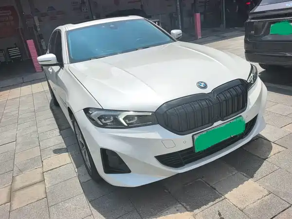 BMW i3 2023