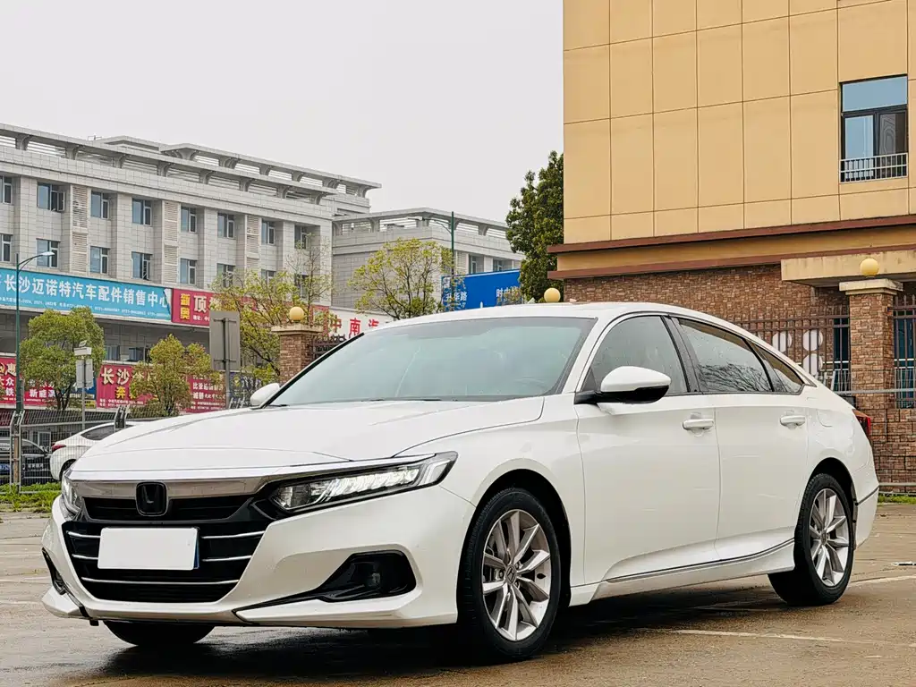 Honda Accord 2022 — фото 1