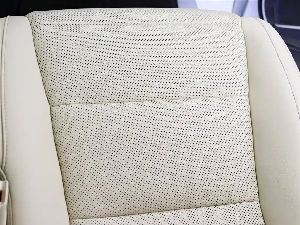 Toyota Alphard 2023 — фото 25