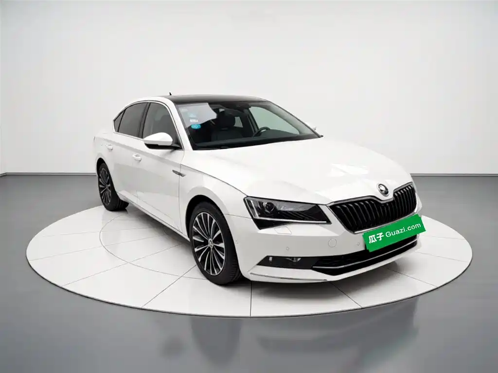 Skoda Superb 2016 — фото 4