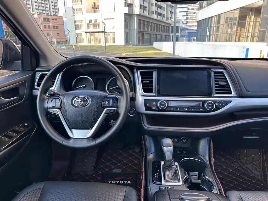 Toyota Highlander 2019 — фото 14