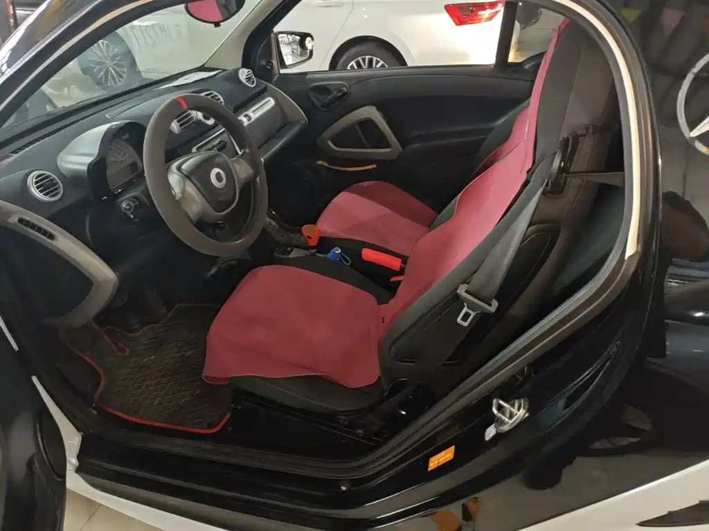 smart Fortwo 2015 — фото 15