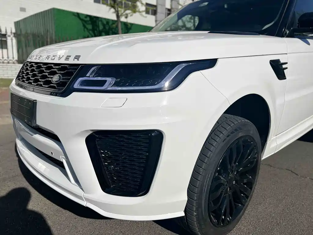 Land Rover Range Rover Sport 2016 — фото 27