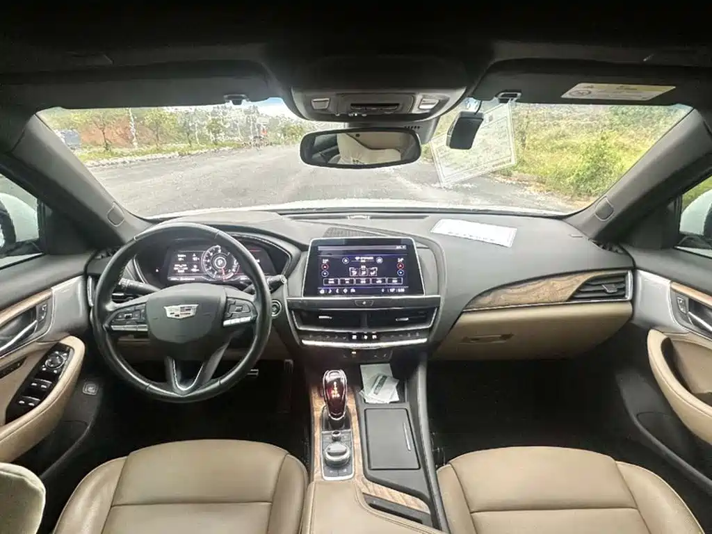 Cadillac CT5 2022 — фото 12