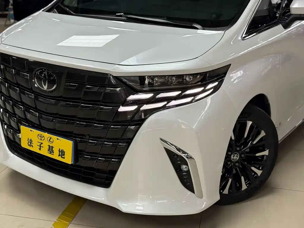 Toyota Alphard 2024 — фото 5