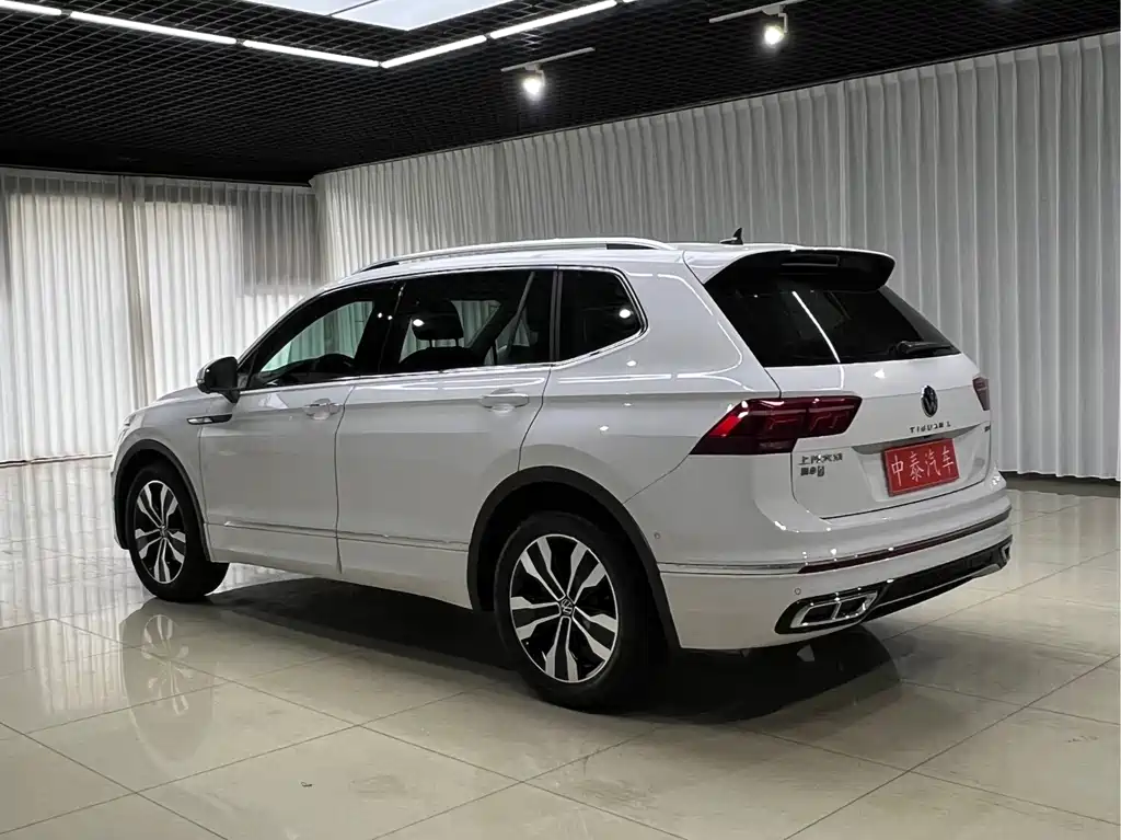 Volkswagen Tiguan L 2022