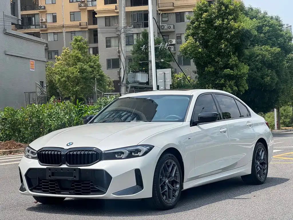 BMW 3 Series 2024