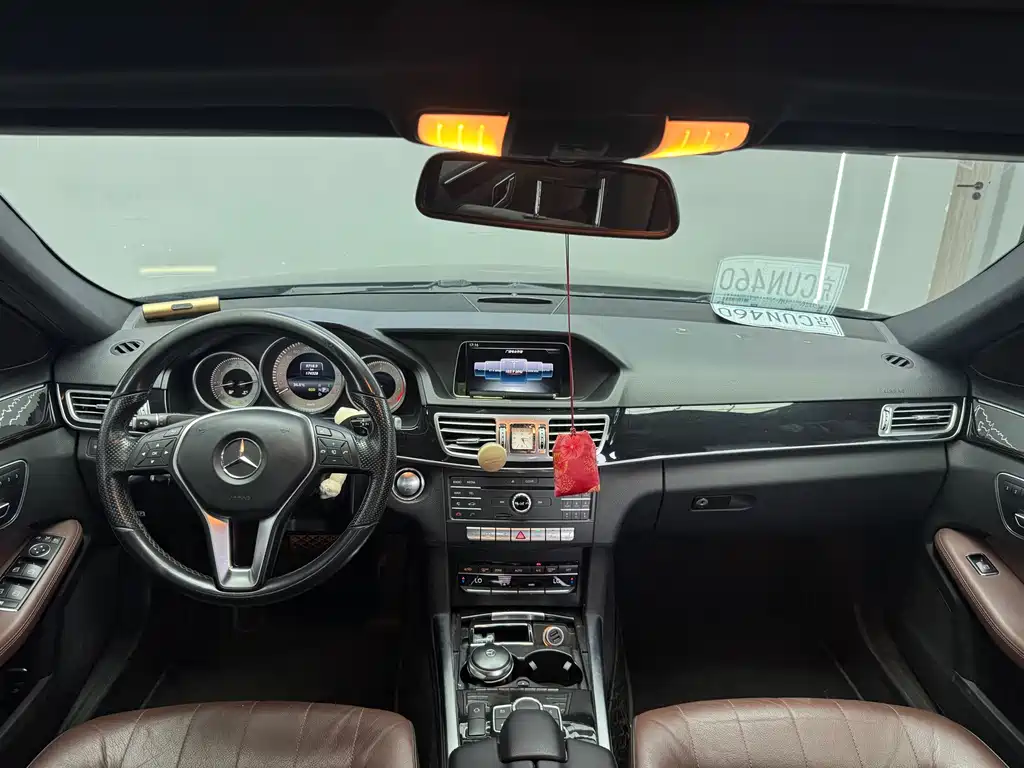 Mercedes-Benz E-Class 2015 — фото 21