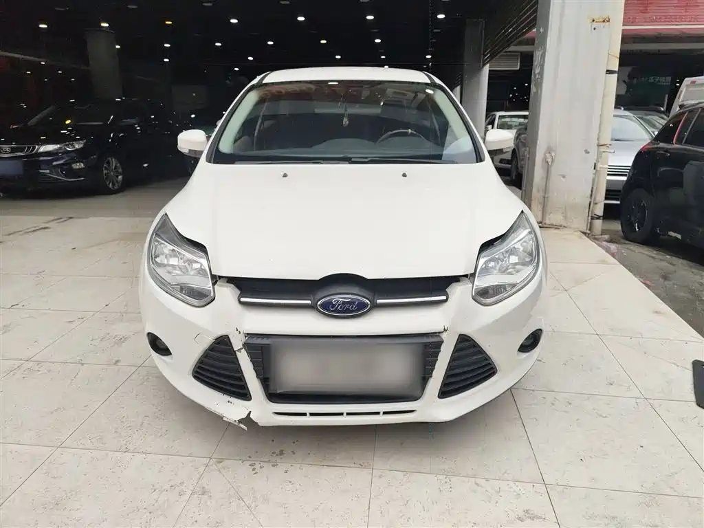 Ford Focus 2015 — фото 3