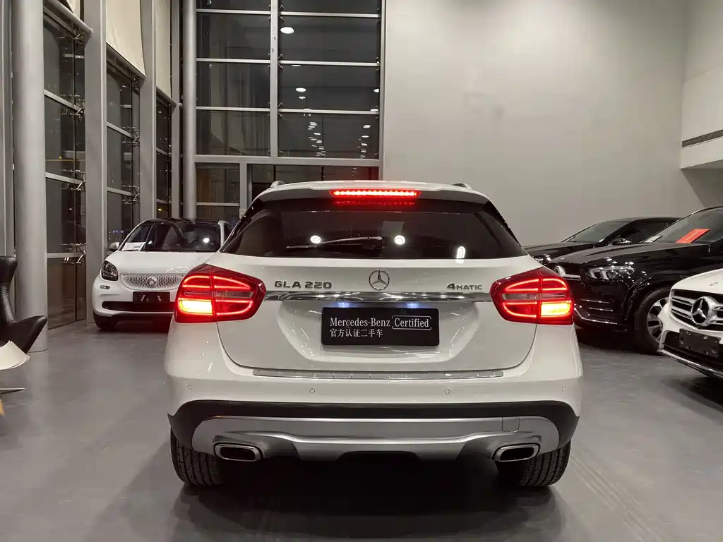 Mercedes-Benz GLA 2016 — фото 17