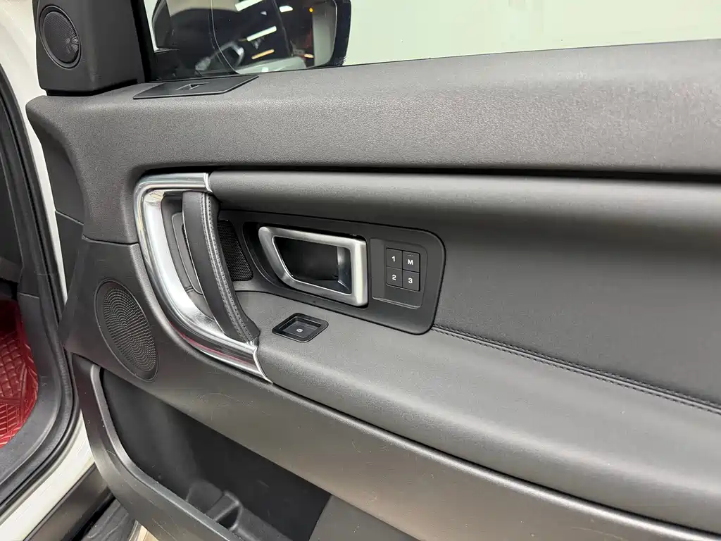Land Rover Discovery Sport 2019 — фото 14