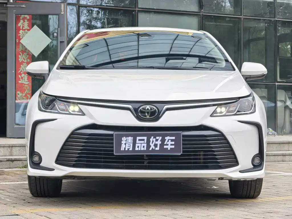 Toyota Corolla 2021 — фото 2
