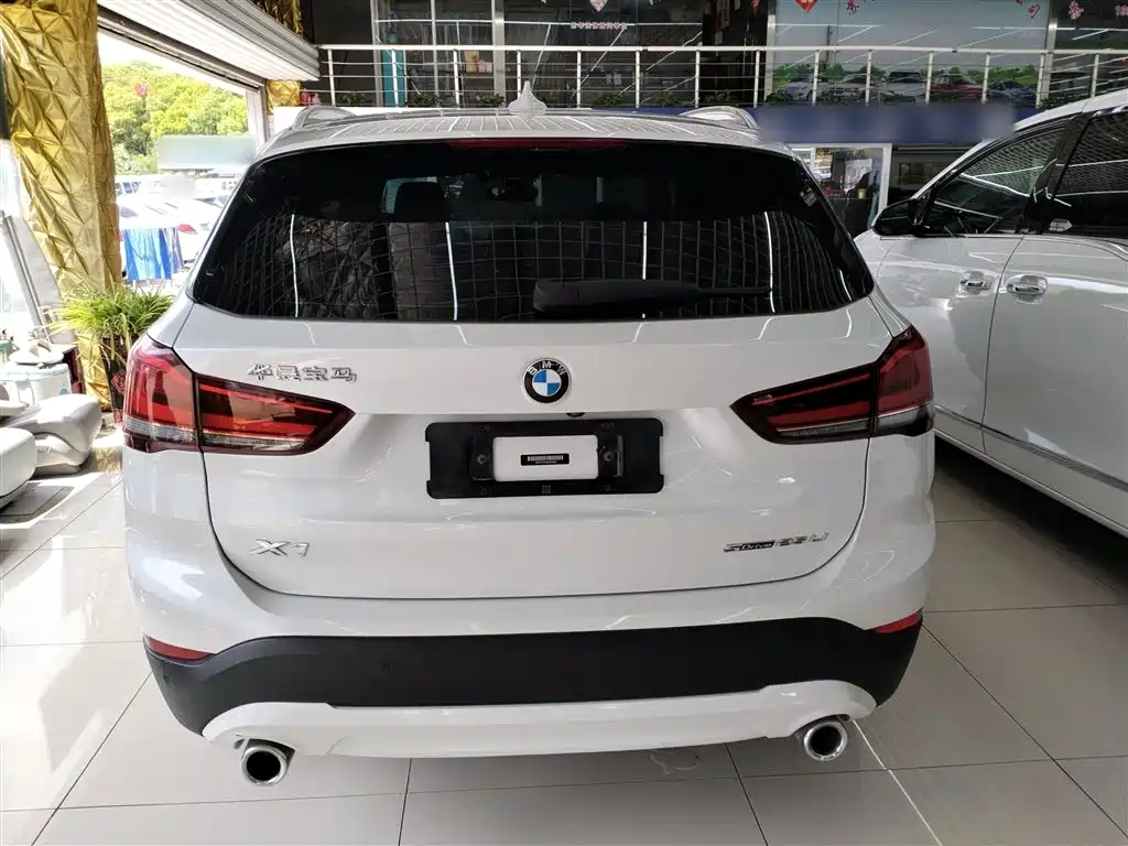 BMW X1 2021 — фото 5