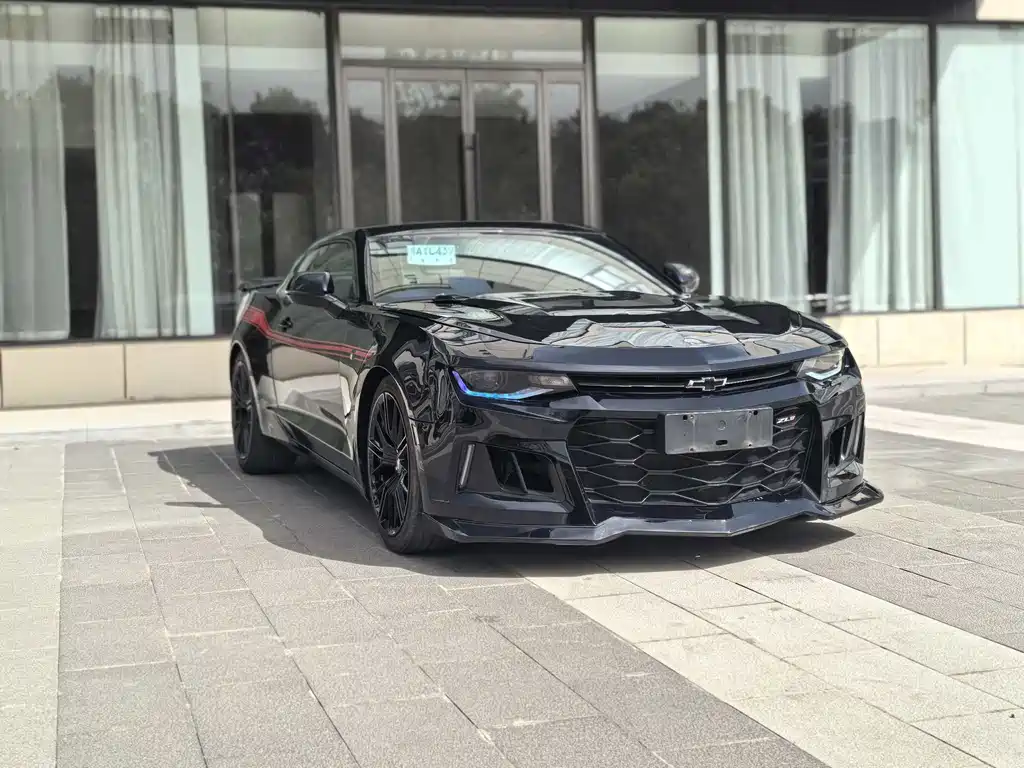 Chevrolet Camaro 2018 — фото 3
