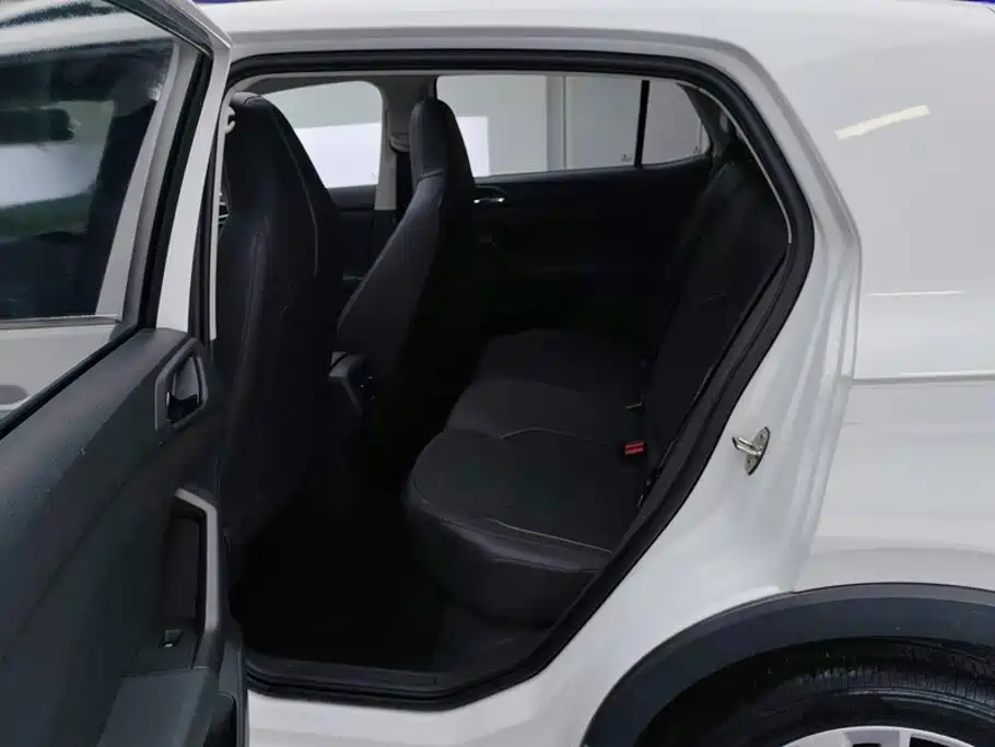 Volkswagen T-Cross 2020 — фото 11