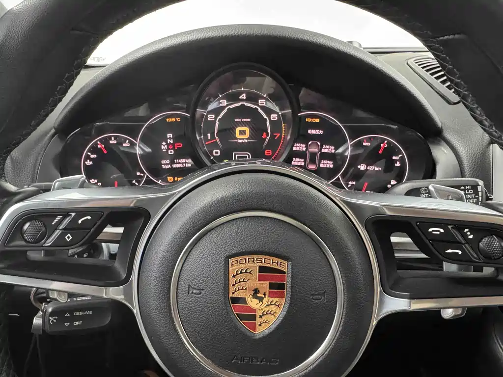 Porsche Cayenne 2017 — фото 17