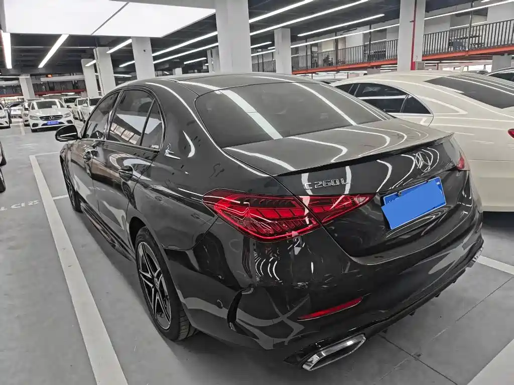 Mercedes-Benz C-Class 2025 — фото 10