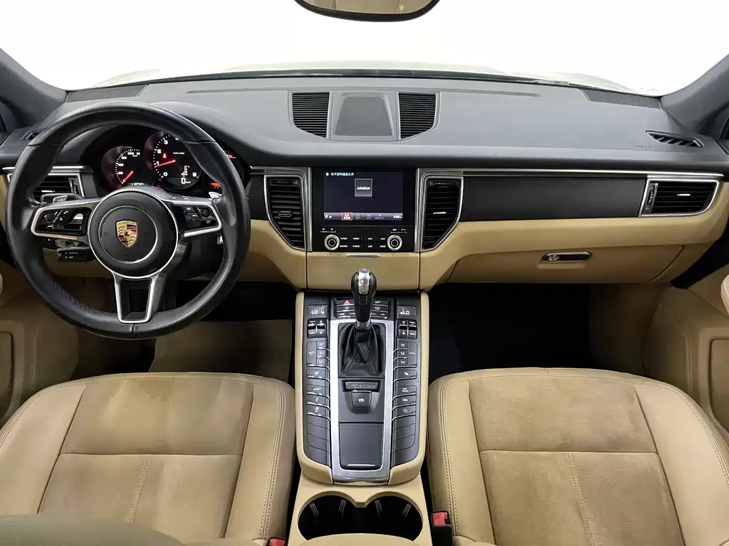 Porsche Macan 2018 — фото 18