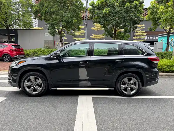Toyota Highlander 2018