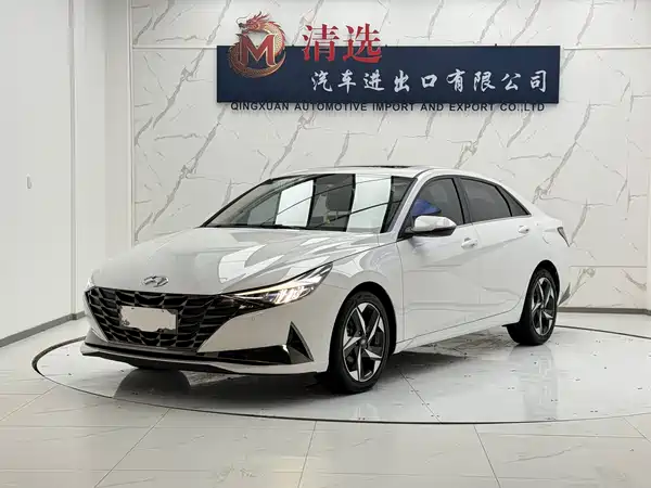 Hyundai Elantra 2023