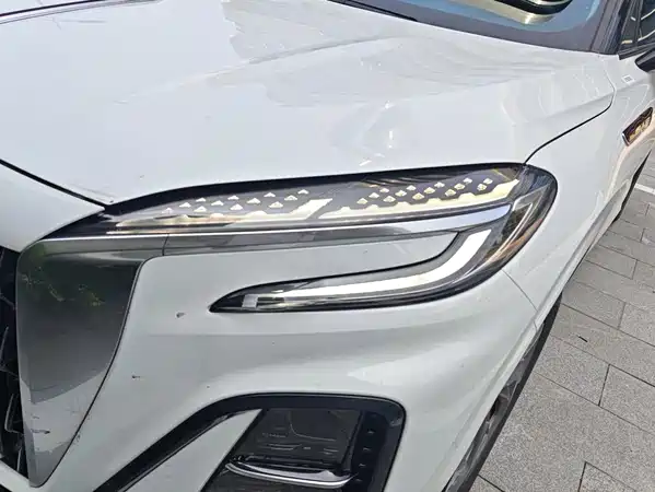 Hongqi HS3 PHEV 2024
