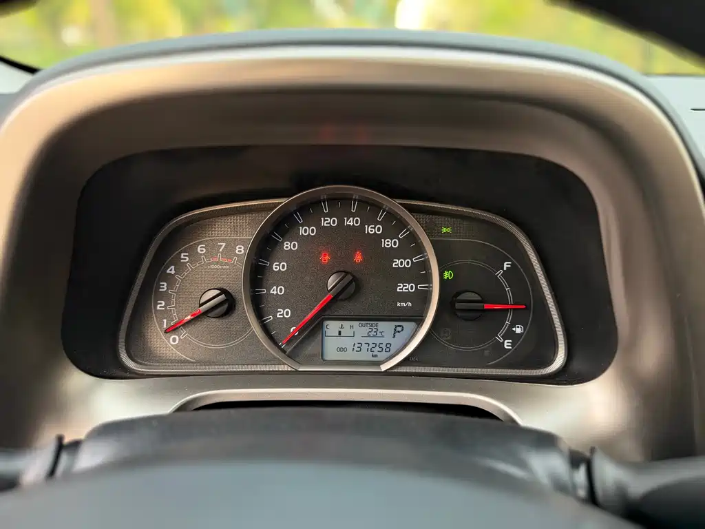 Toyota RAV4 2015 — фото 15