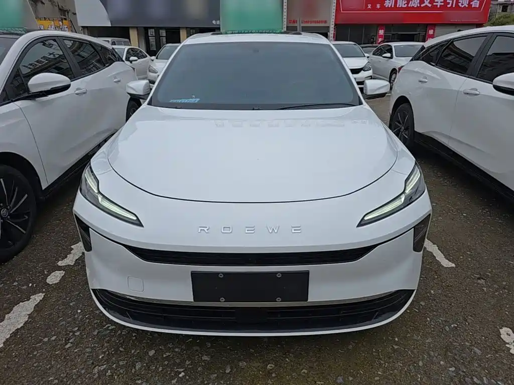 Roewe D6 2025