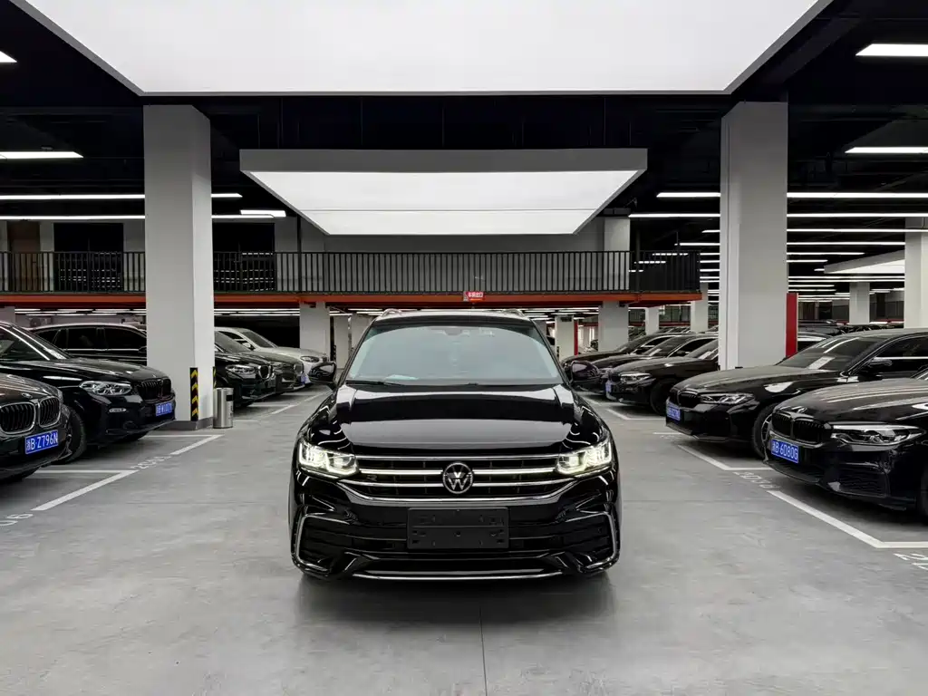 Volkswagen Tiguan L 2023 — фото 2