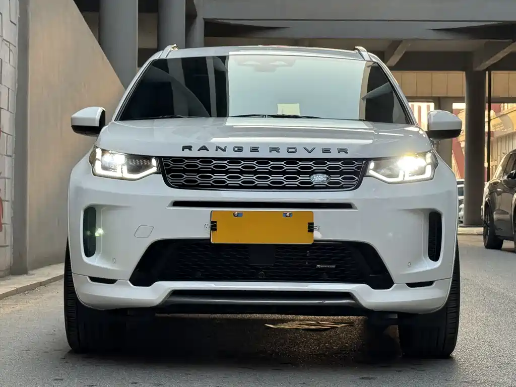 Land Rover Discovery Sport 2023 — фото 2