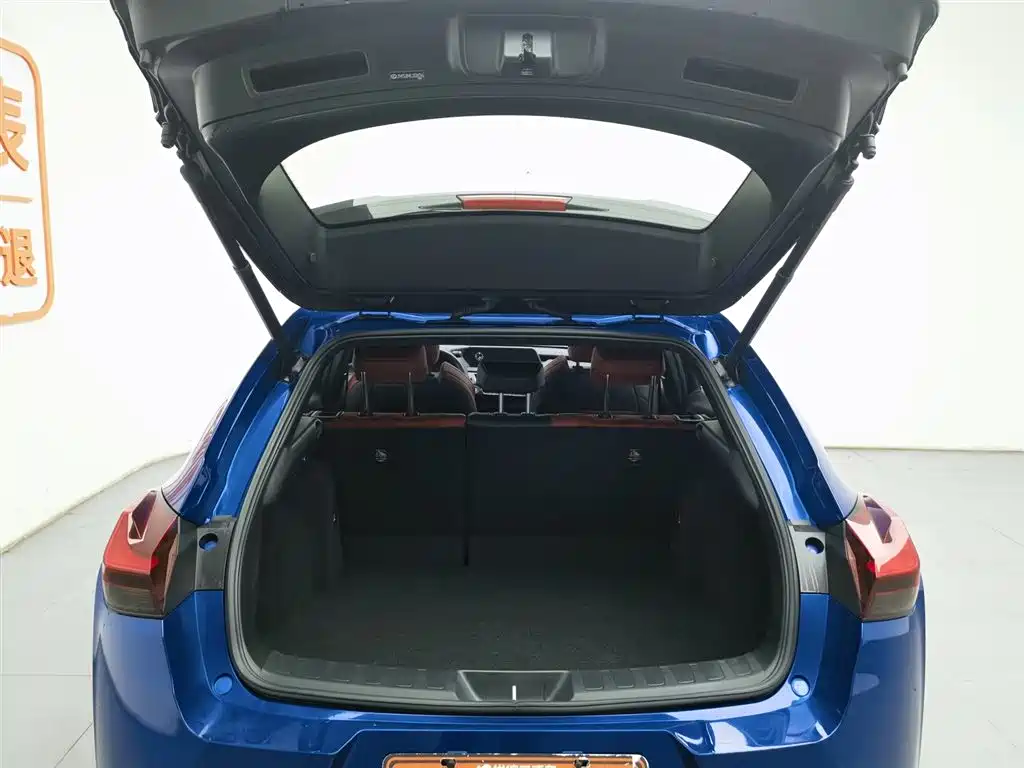 Lexus UX 2020 — фото 16
