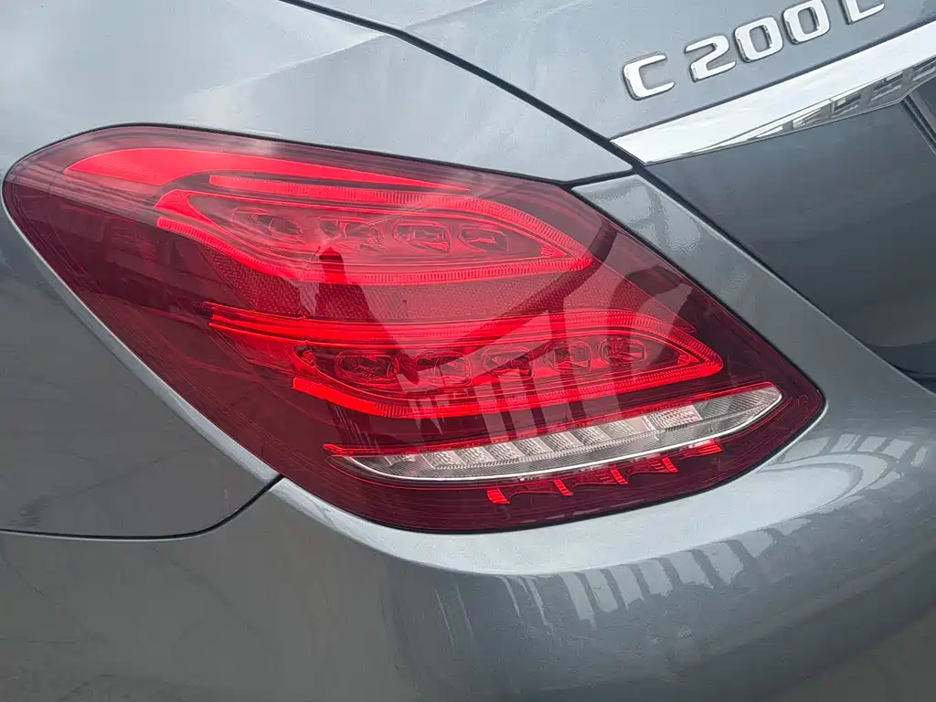 Mercedes-Benz C-Class 2017 — фото 23