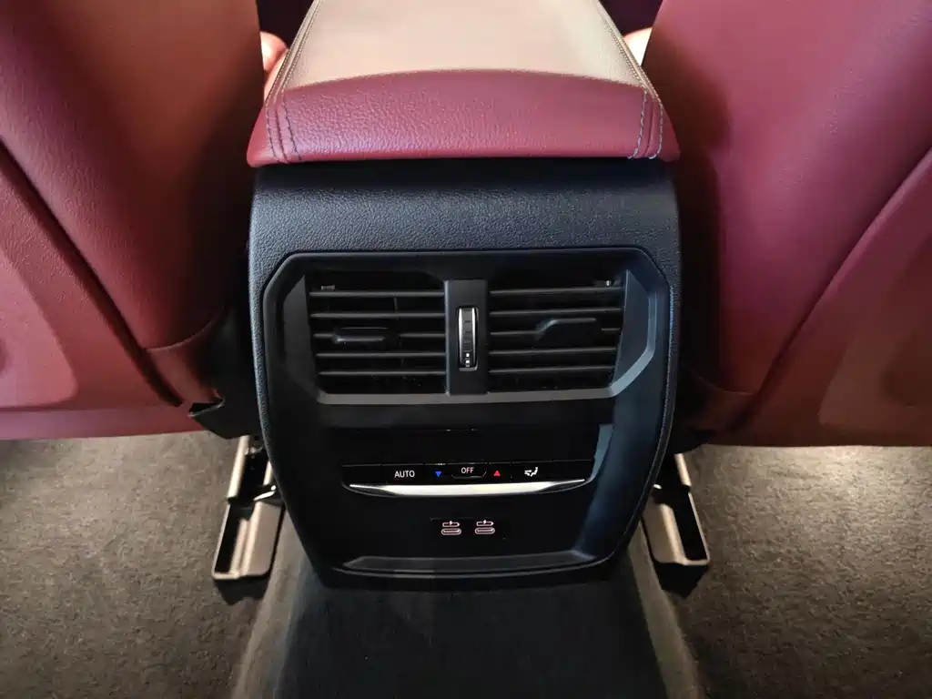 BMW i3 2025 — фото 11