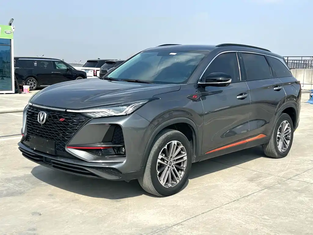 Changan CS75 PLUS 2021 — фото 1