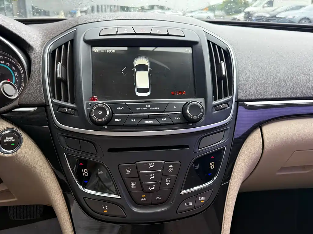 Buick Regal 2015 — фото 12