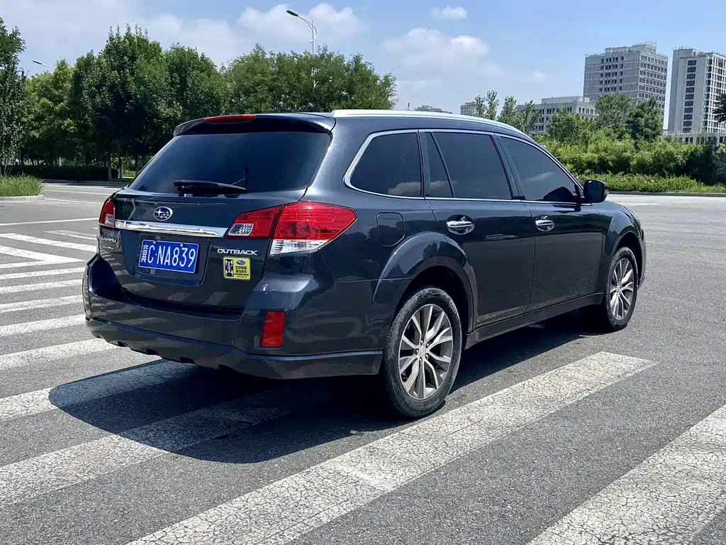Subaru Outback 2013 — фото 7