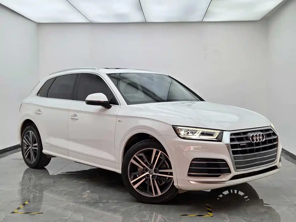 Audi Q5L 2020 — фото 3