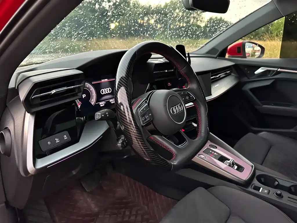 Audi A3 2023 — фото 13