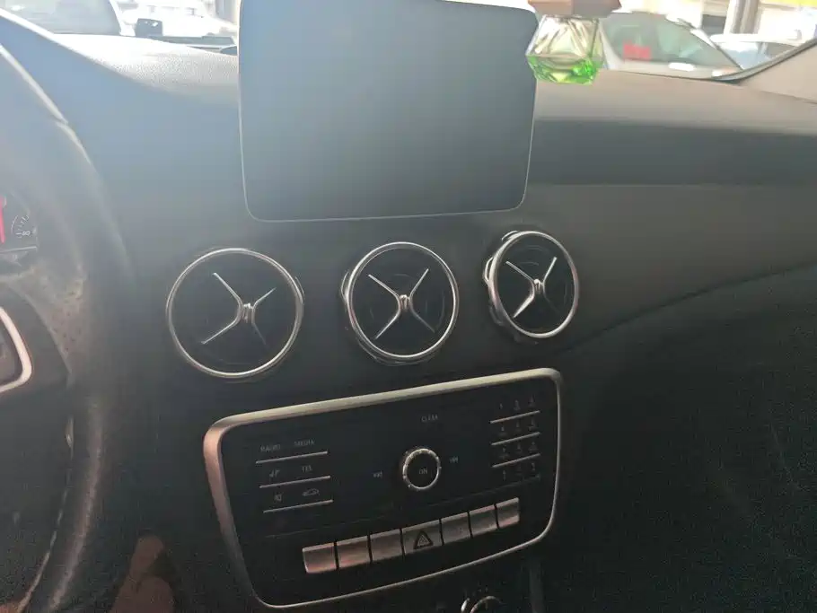 Mercedes-Benz GLA 2019 — фото 13