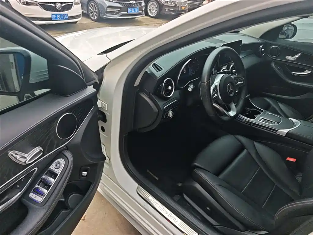 Mercedes-Benz C-Class 2020 — фото 16
