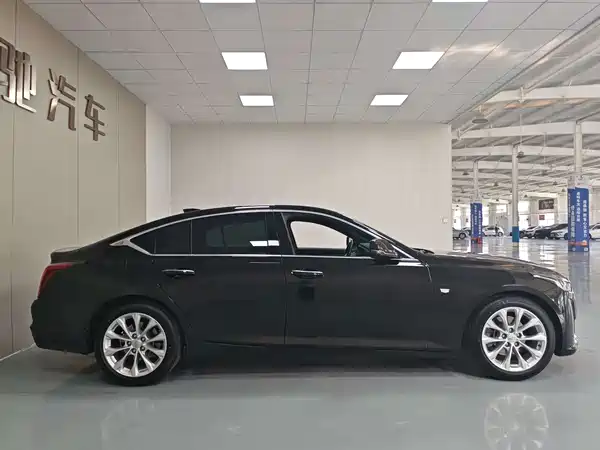 Cadillac CT5 2023