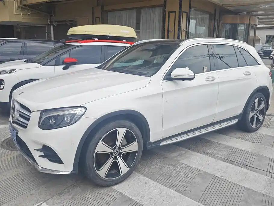 Mercedes-Benz GLC 2019 — фото 1