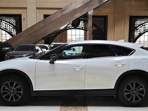 Mazda CX-4 2022
