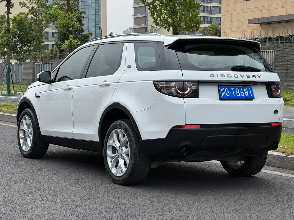Land Rover Discovery Sport 2016 — фото 17