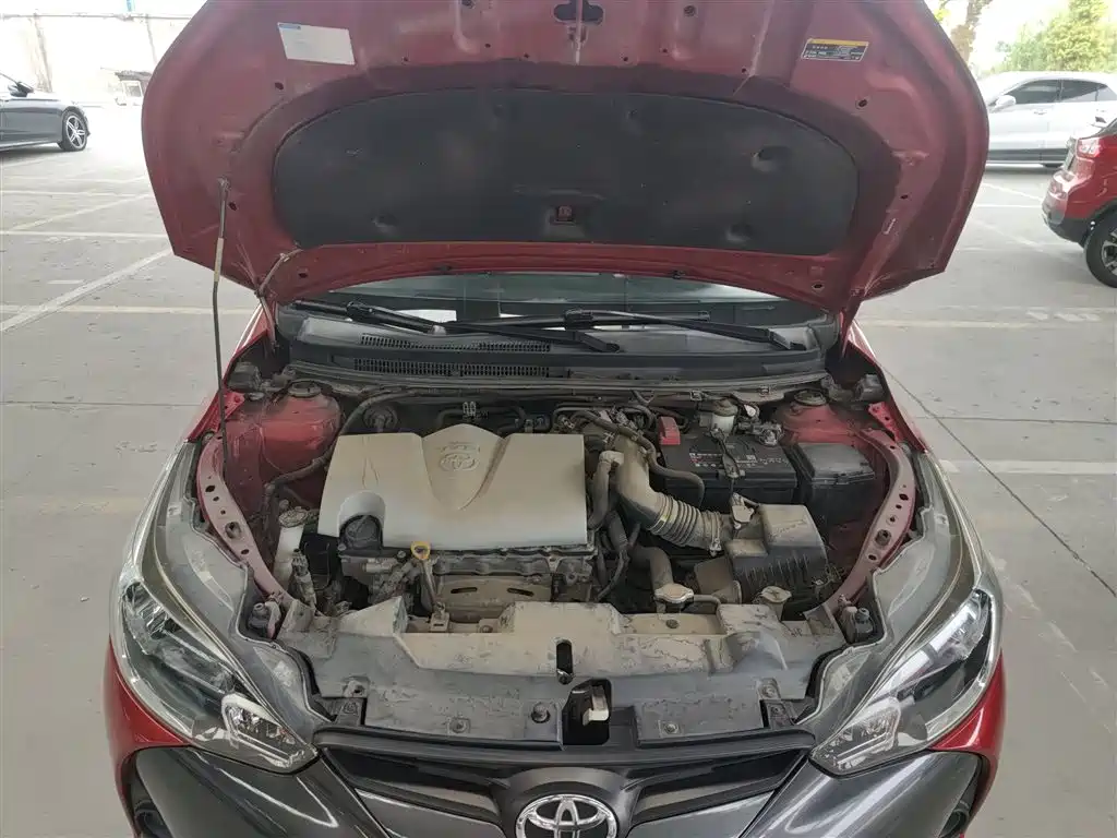 Toyota Yaris L 2018 — фото 16