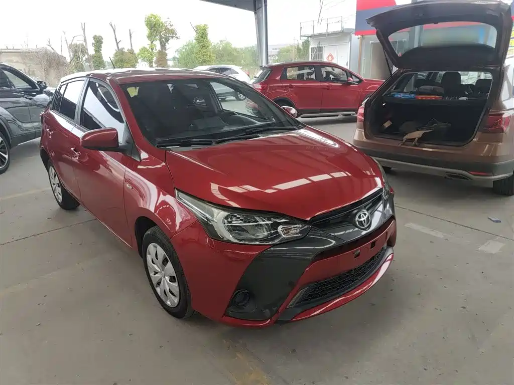 Toyota Yaris L 2018 — фото 22