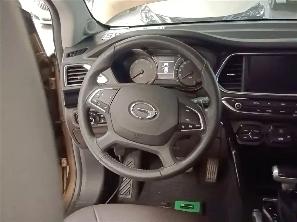 GAC Motor Trumpchi GS4 2015 — фото 11